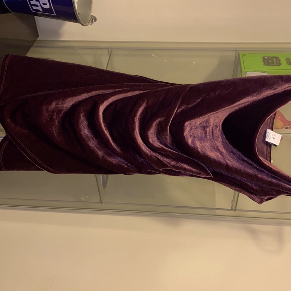 Size L, purple. From Windsor